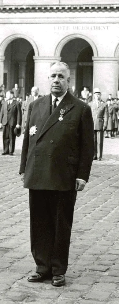 DUBREULE (René)